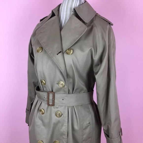Burberry Jackets & Blazers - Burberry classsic VTG khaki trench coat jacket
